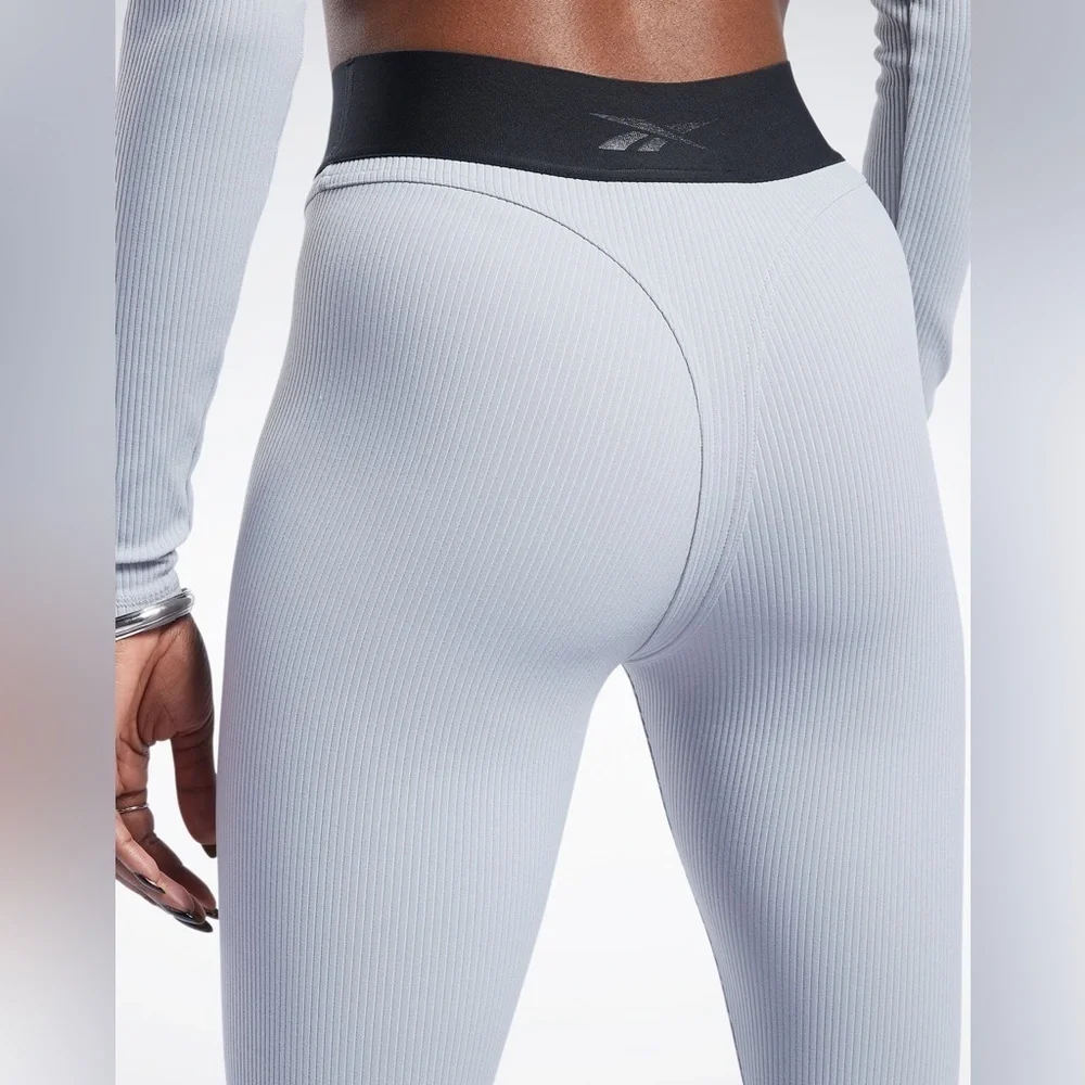 NEW Reebok Cardi B Thick Rib Tights GRAY HC5280 training pants Women’s Medium - Picture 2 of 11